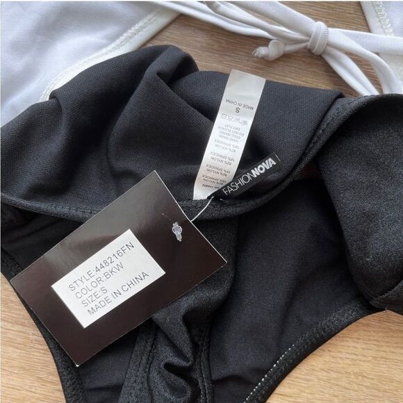 (NWT) Fashion Nova | Two Tone Halter Monokini - Size Small - Picture 6 of 6